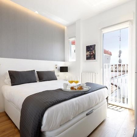 Latina Plaza Apartment Мадрид Екстериор снимка