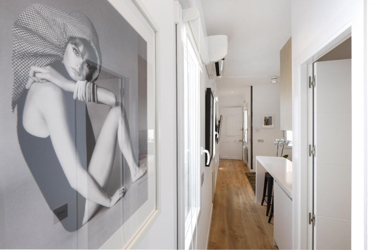 Latina Plaza Apartment Мадрид Екстериор снимка