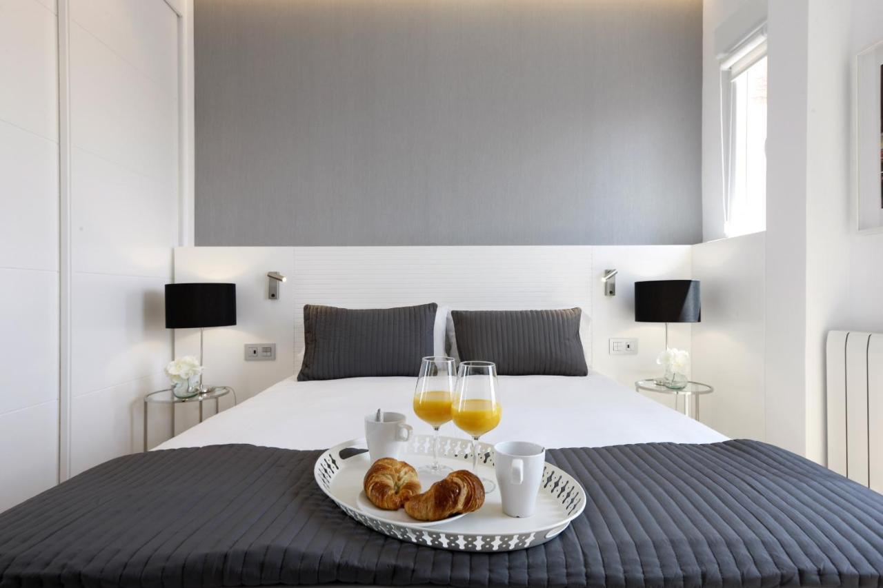 Latina Plaza Apartment Мадрид Екстериор снимка